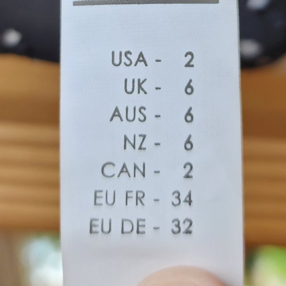 Nasty Gal Black/White Polka Dot Balloon Sleeve Open Back Blouse Size 2 - Picture 10 of 16